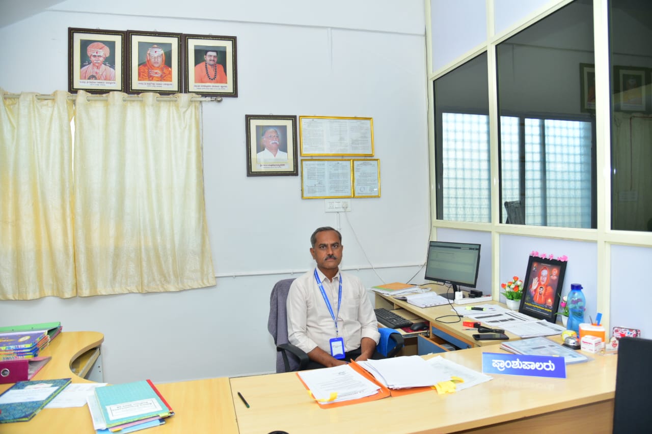 Dr. KARIBASAPPA U. S.